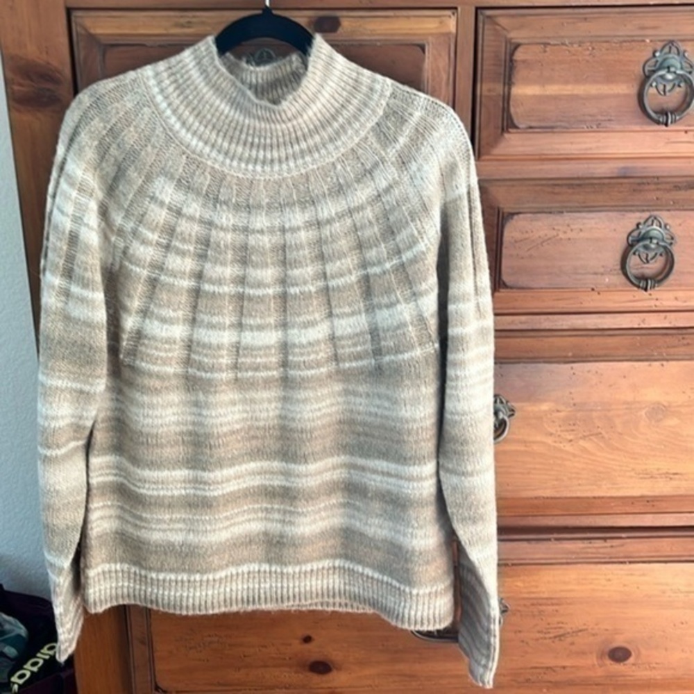 Cream and Tan Pullover Sweater Size Large NWT Knox Rose